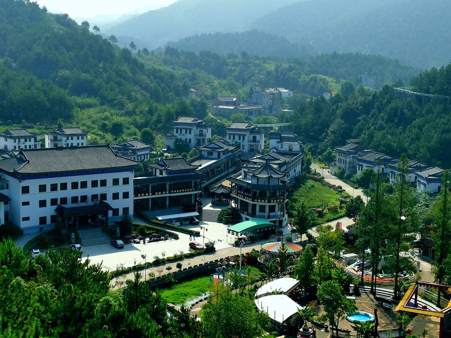迎賓樓和廣場(chǎng).jpg